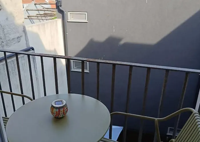 Alma 388 - Silent Center Apartment